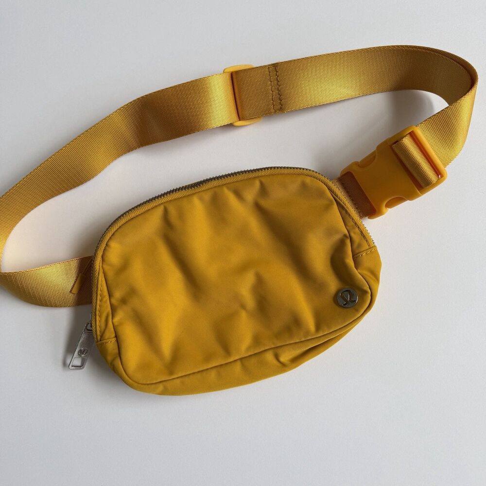 Lululemon Everywhere Belt Bag 1L Mustard Yellow Crossbody Waist Pack Fanny